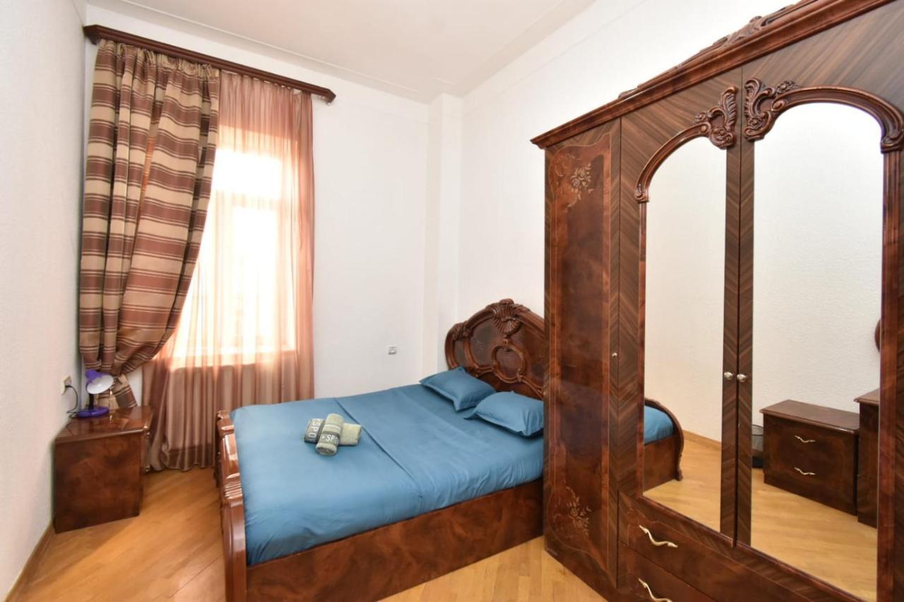 Guesthouses Opera Yerevan Exterior photo